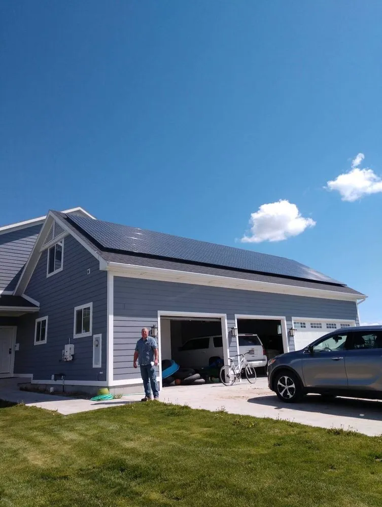 Slide of Renew Solar Solutions