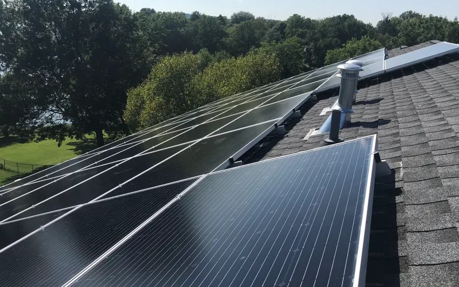 Slide of Renew Solar Solutions