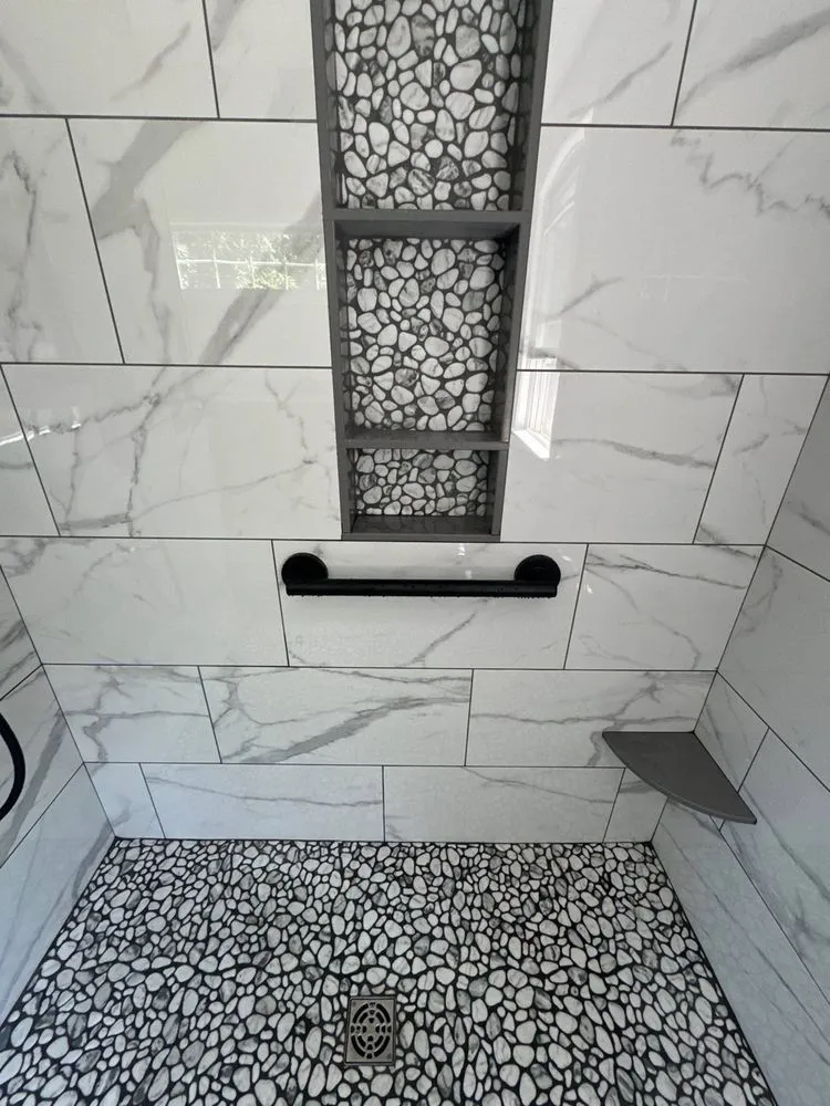 Slide of Renomax Contracting