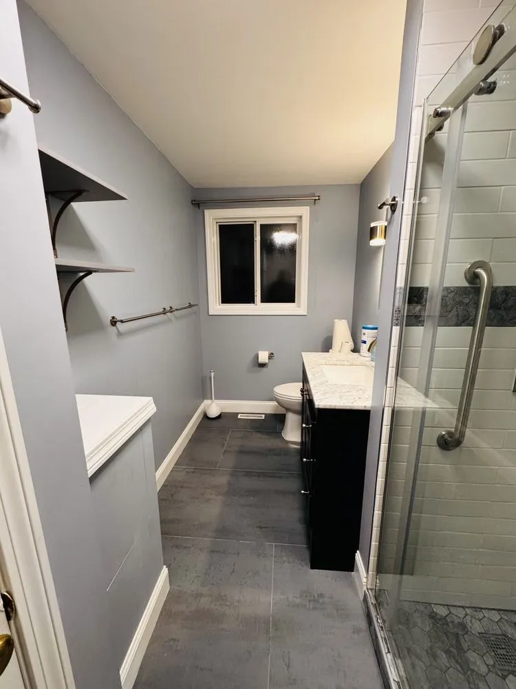 Slide of Renomax Contracting