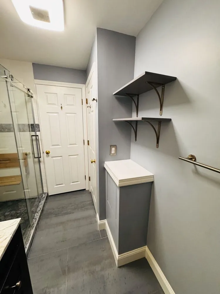 Slide of Renomax Contracting