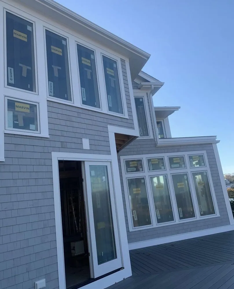 Slide of Renomax Contracting