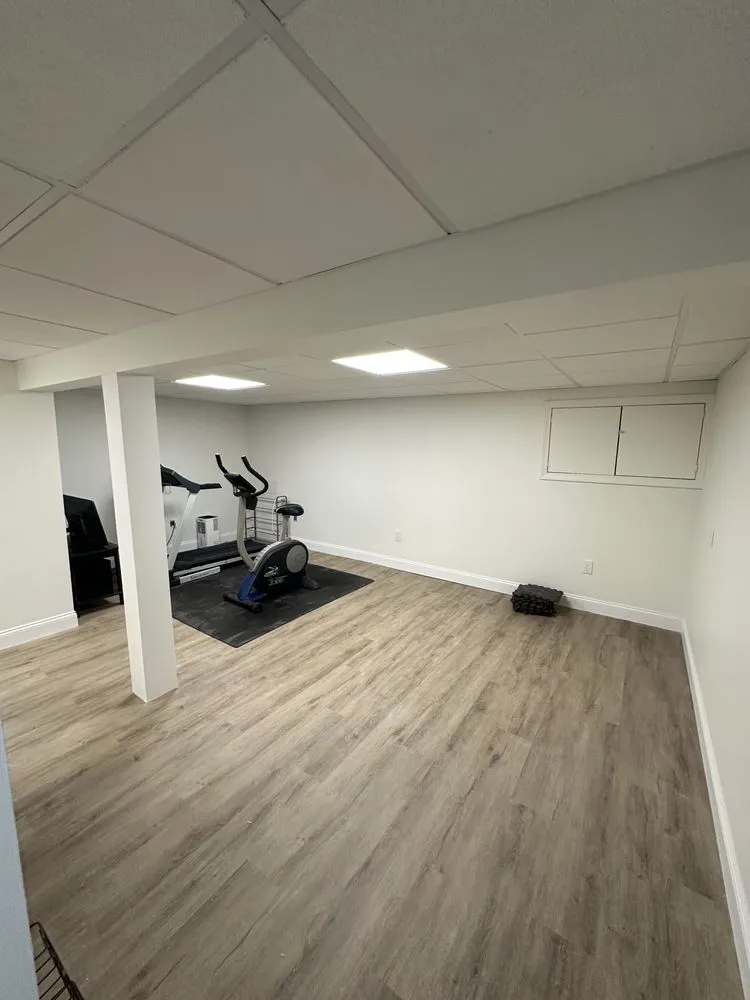 Slide of Renomax Contracting