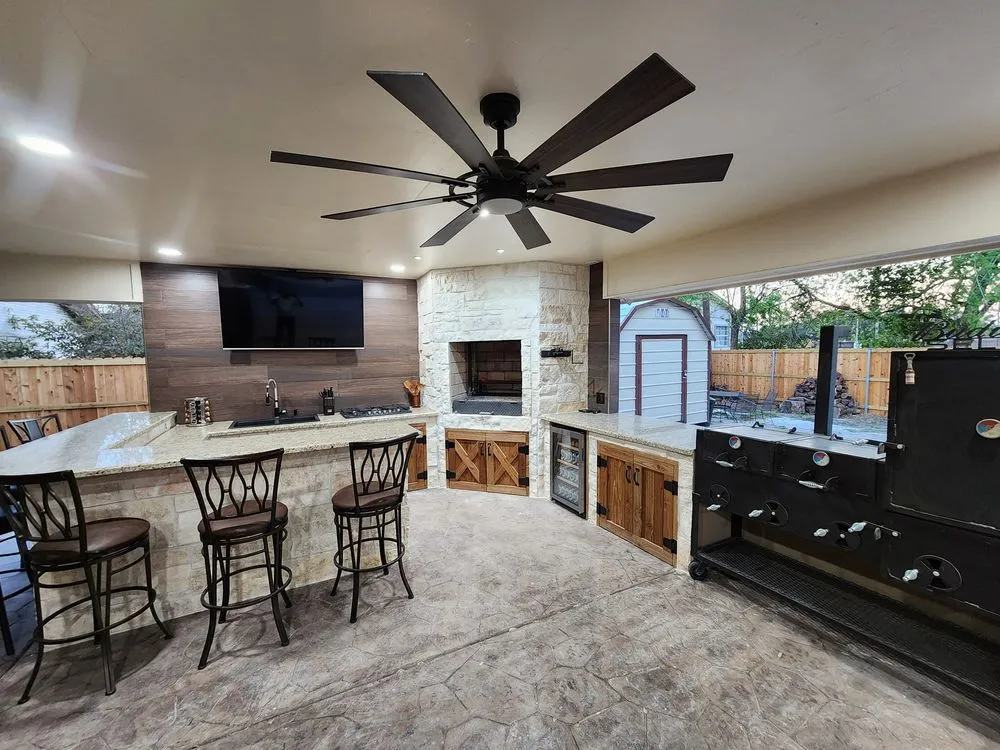 Slide of Renova Construction