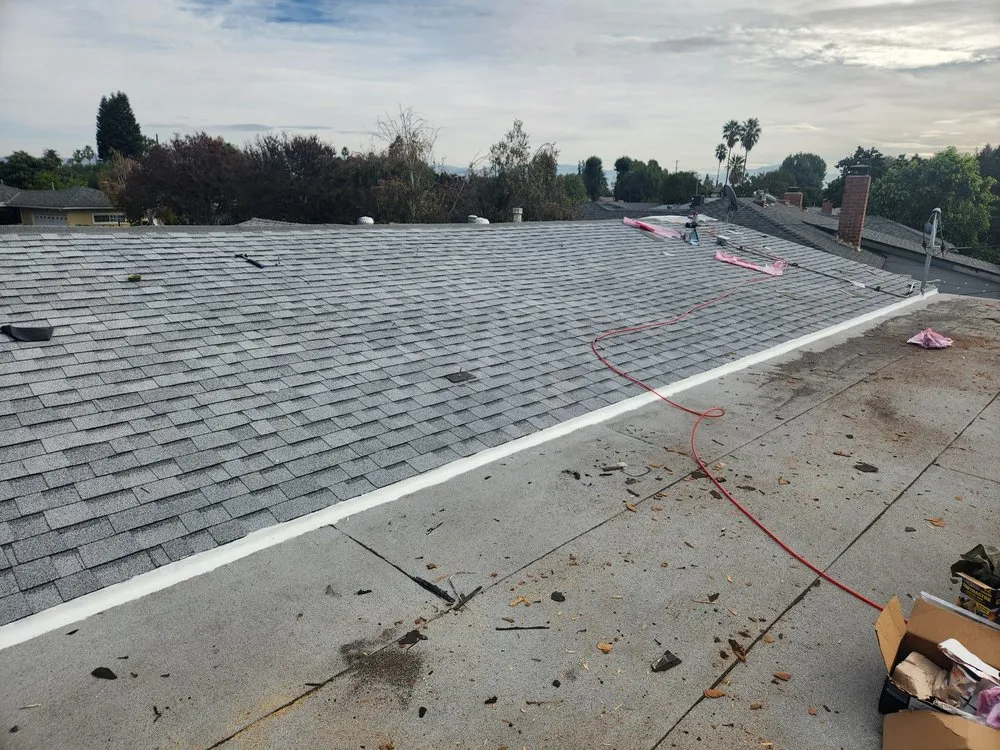 Expert roof repair in Reseda, CA by Renova Construction