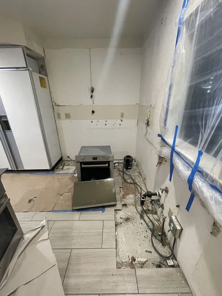 Slide of Renova Hawaii Home