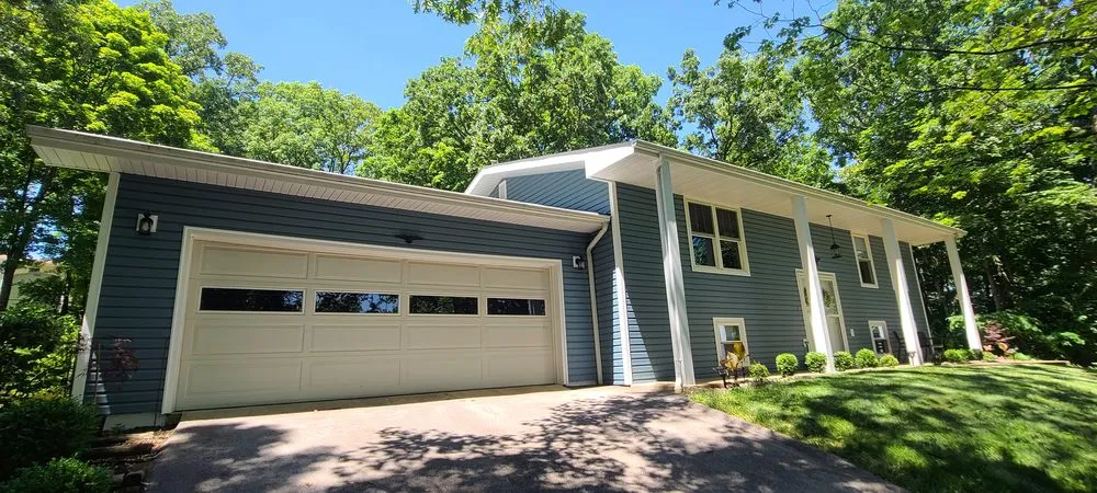 Reliable roof leak repair same-day service across St Louis, MO - Renovate Rite