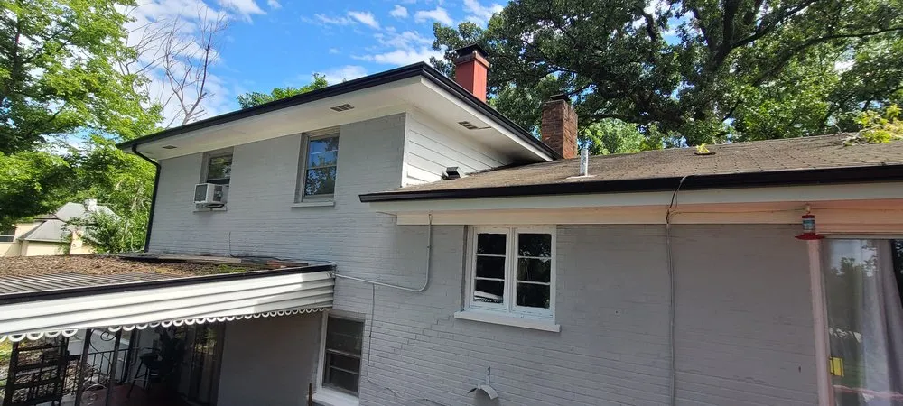 Professional shingle roofing service in St Louis, MO - Renovate Rite