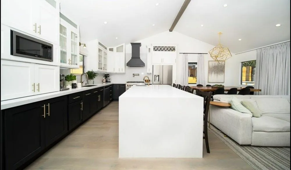 Reliable shingle roofing service for residential properties in Tarzana, CA by Renovate Works