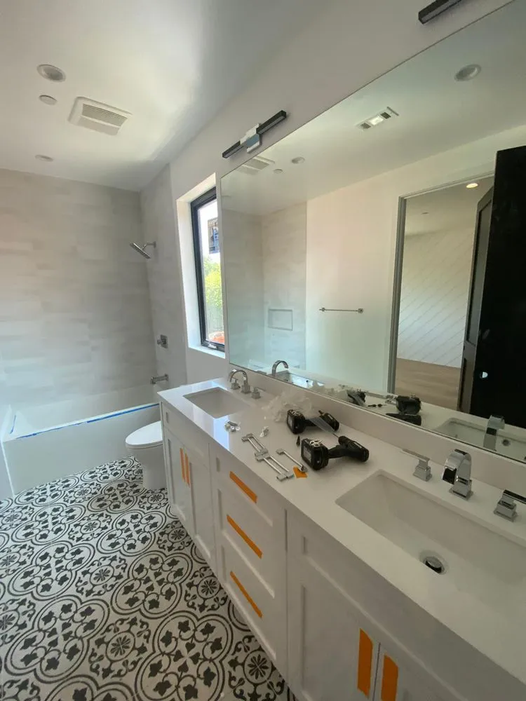 Reliable roof leak repair in Tarzana, CA - Renovate Works