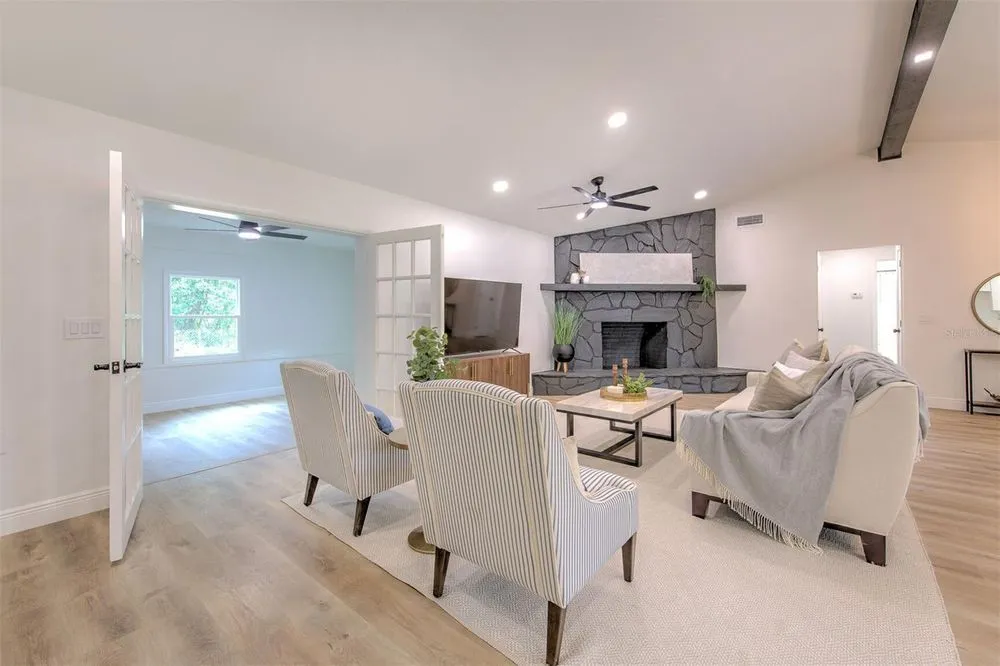 Slide of Renovation Pros of Tampa Bay