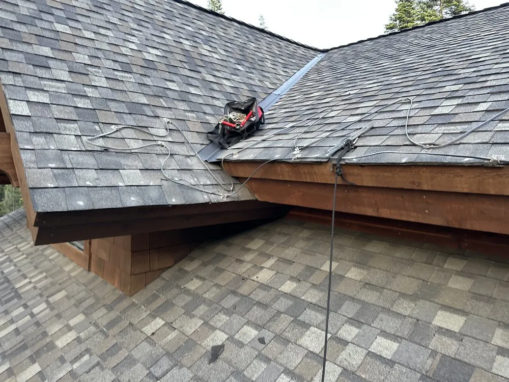 Expert shingle roofing service for fast service in Stateline, NV by Repair Kings