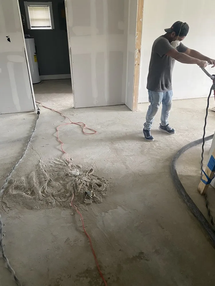 Expert residential roofing service in Lee's Summit, MO - Rescue 1 Construction