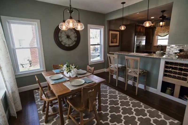 Slide of Residential and Commercial Renovations