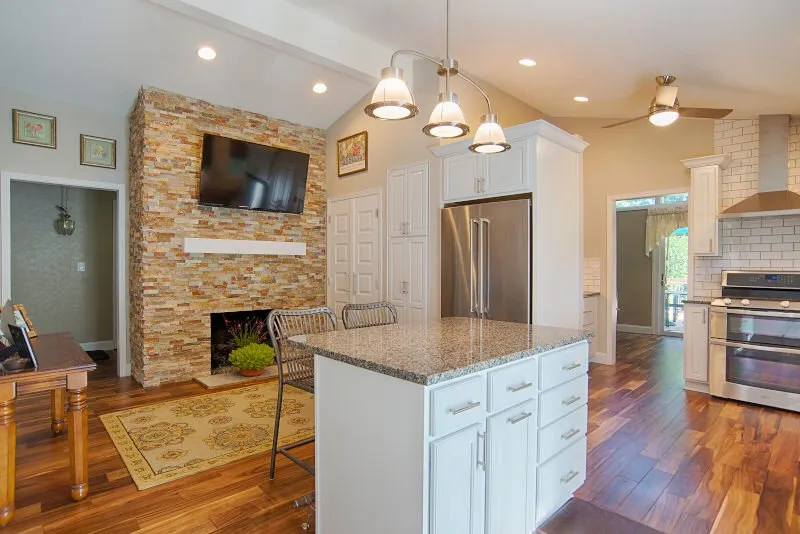 Slide of Residential and Commercial Renovations