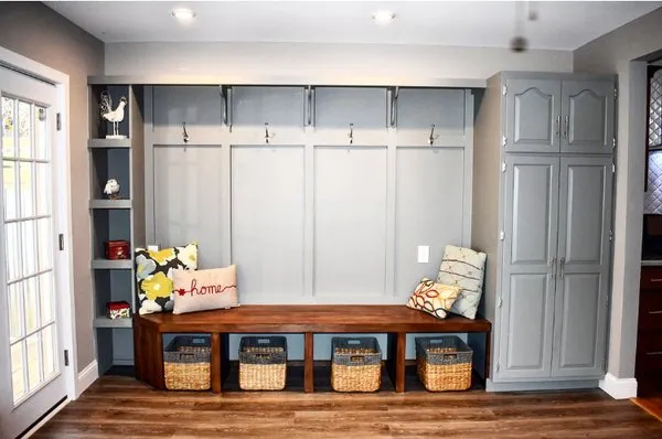 Residential and Commercial Renovations Logo