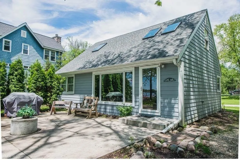 Slide of Resistance Exteriors