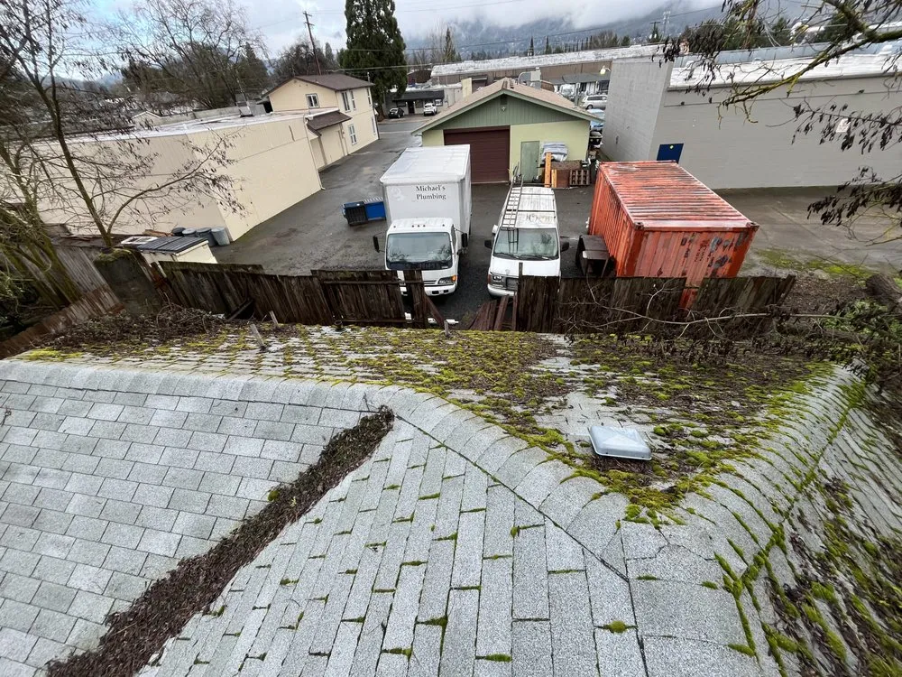 Slide of Restore Roof Cleaning