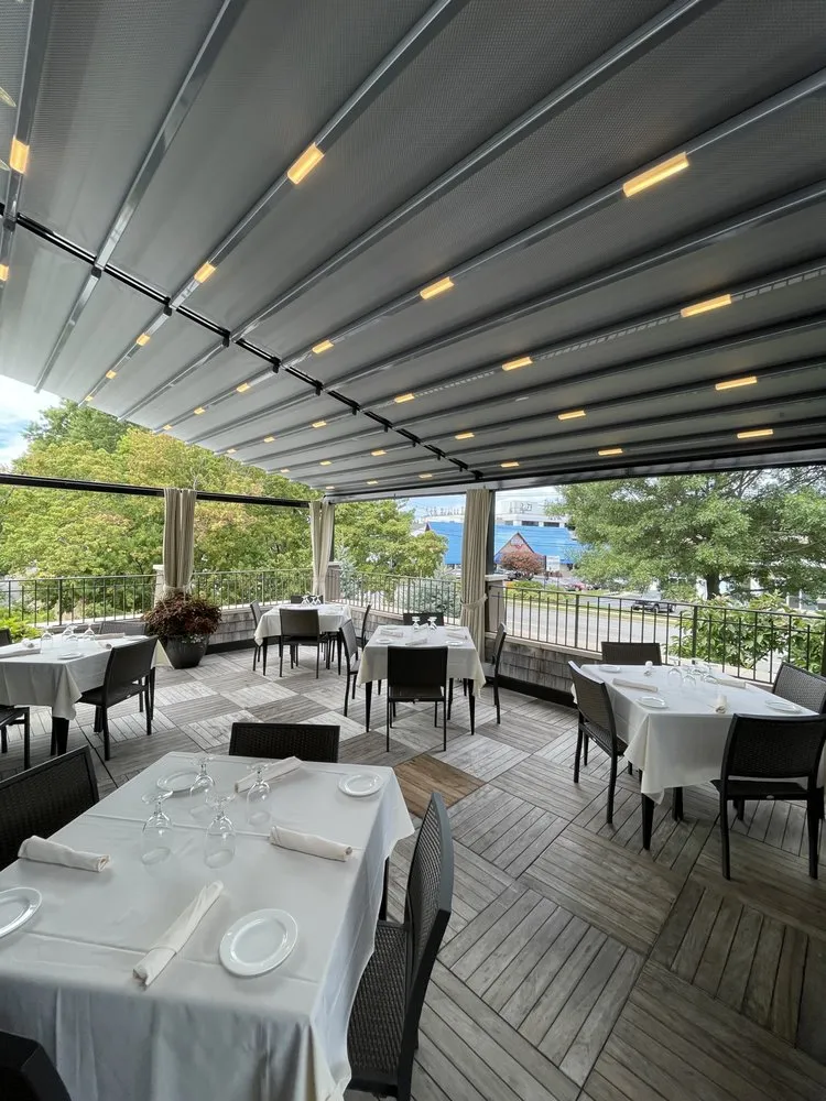 Slide of Retractable Roof