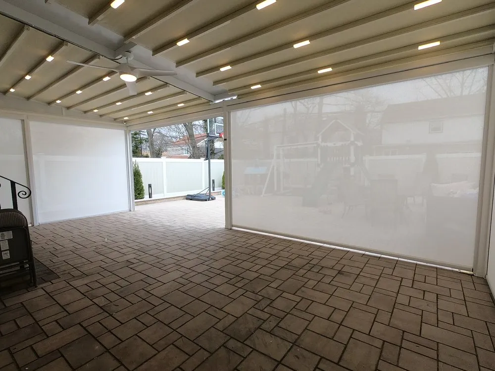 Slide of Retractable Roof