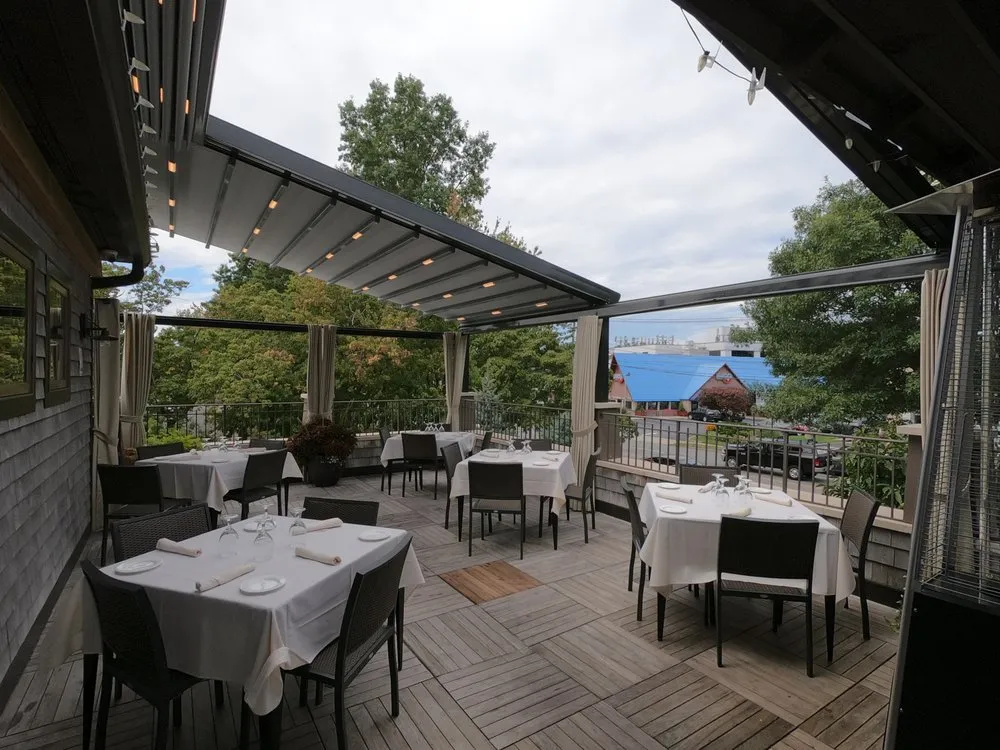 Slide of Retractable Roof