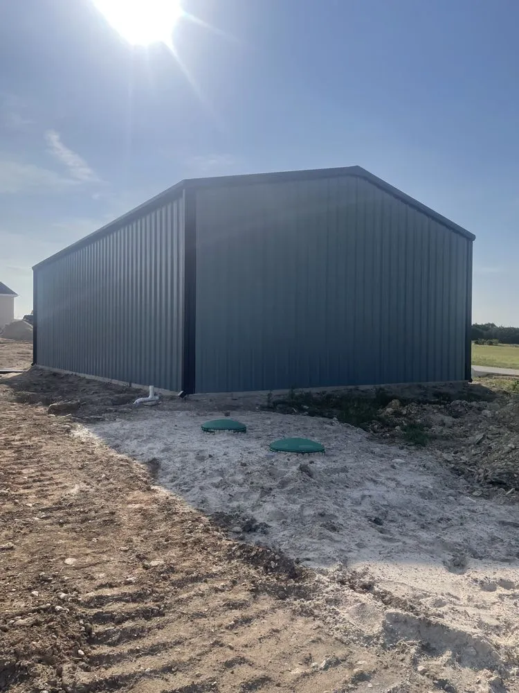 Slide of Retro Construction & Roofing