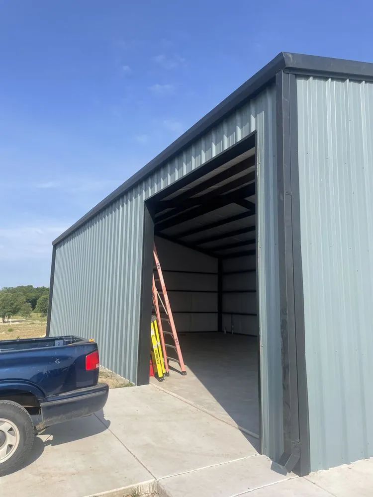 Slide of Retro Construction & Roofing