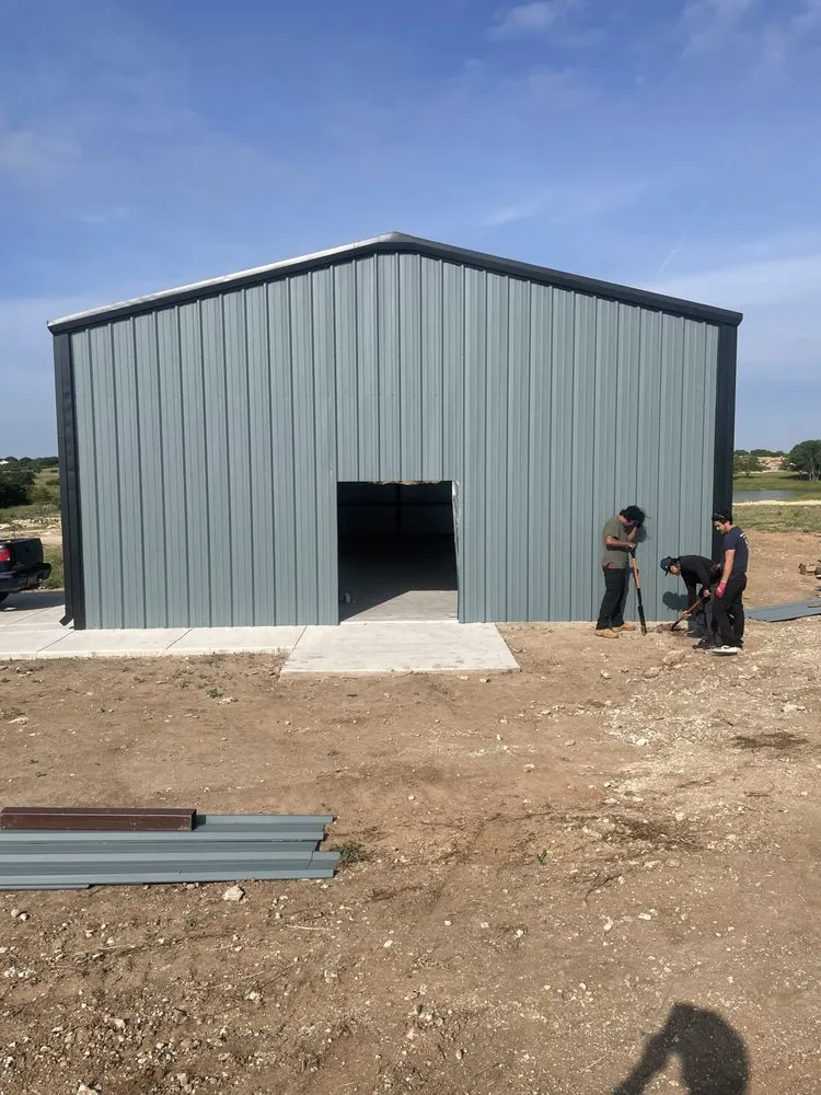 Slide of Retro Construction & Roofing