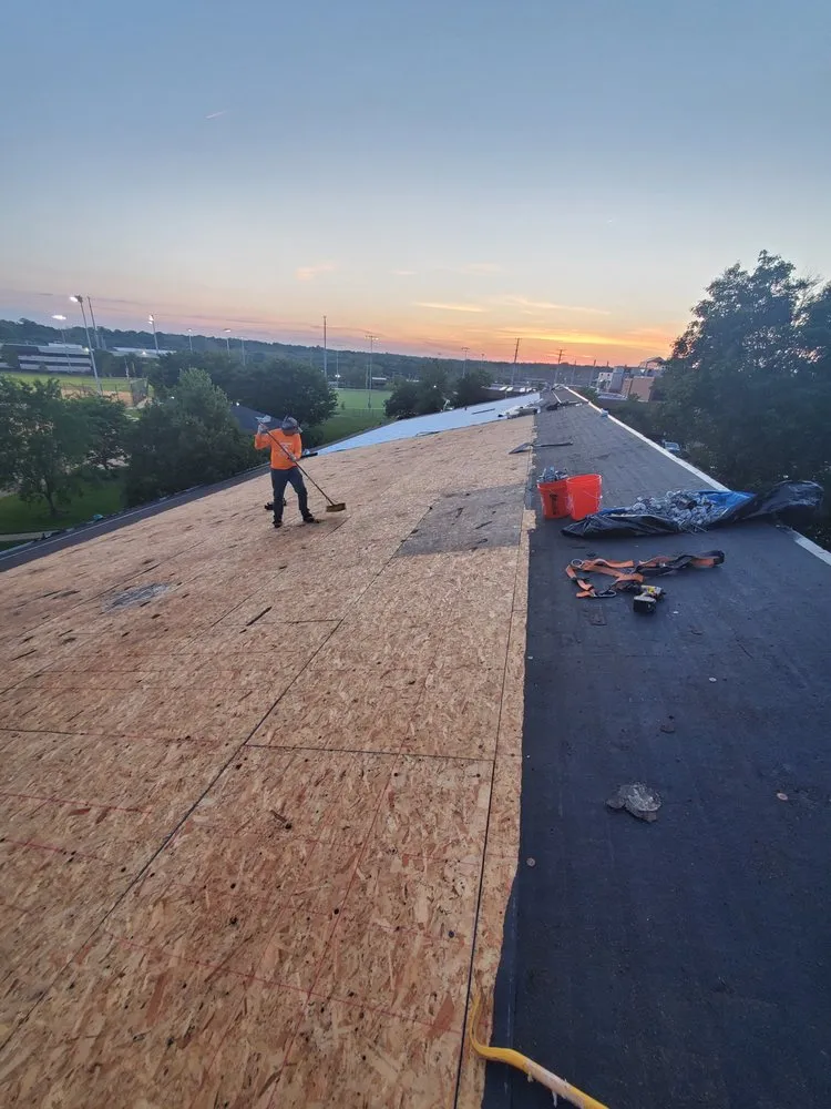 Top-rated roof repair for residential properties across St Louis, MO - Revolve Construction