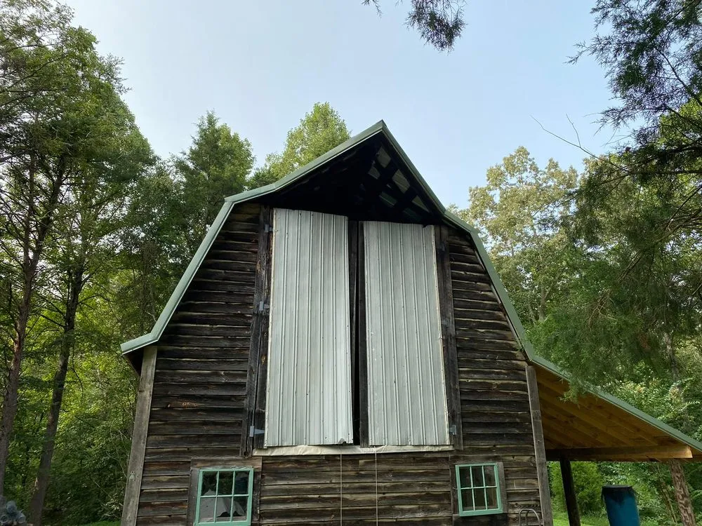Professional shingle roofing service experts serving Winston-Salem, NC - Rex Roofing