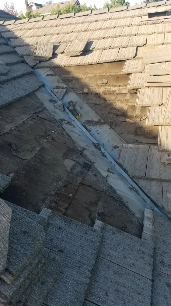 Slide of Rexway Roofing