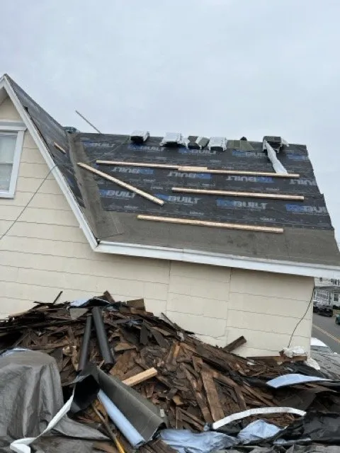 Slide of Rey Contractor