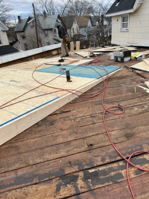 Slide of Rey Contractor