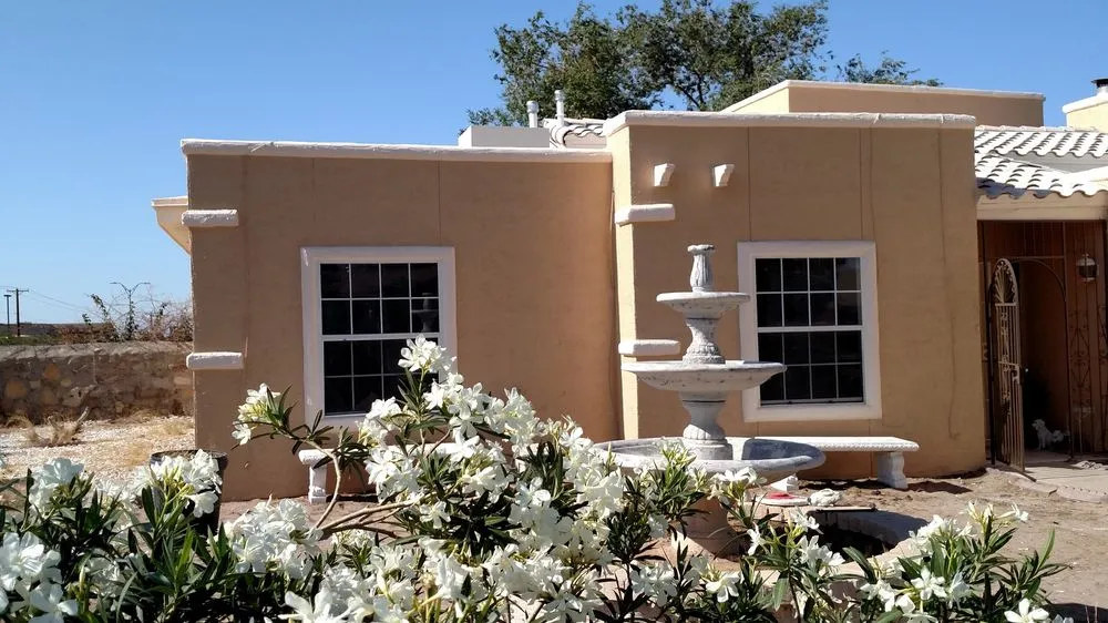 Slide of Rey My Roofer