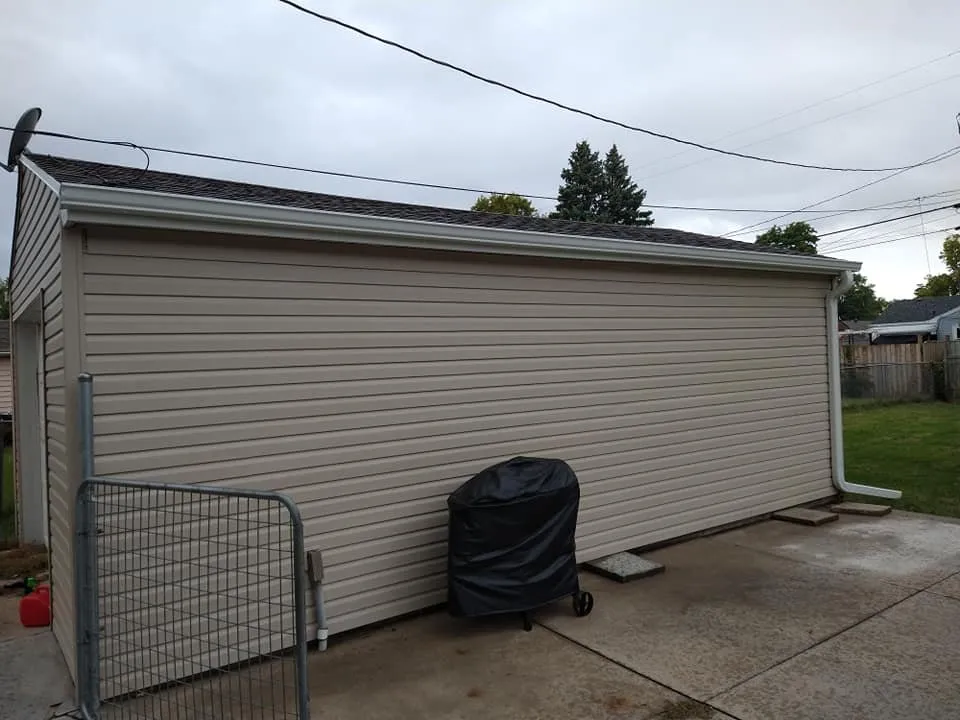 Slide of Rey Roofing & Seamless Gutters