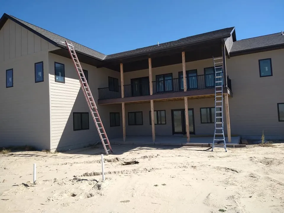 Slide of Rey Roofing & Seamless Gutters