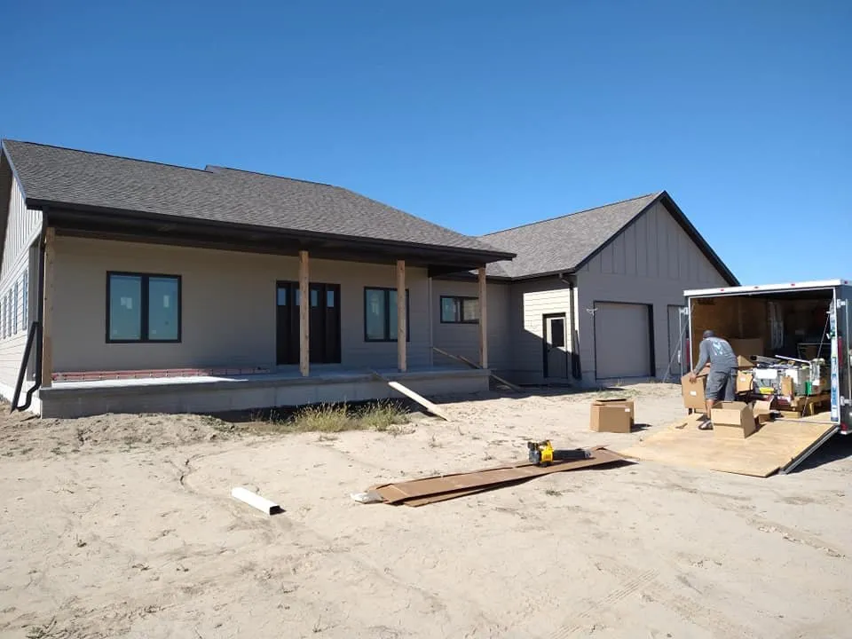 Slide of Rey Roofing & Seamless Gutters