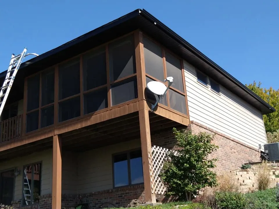 Slide of Rey Roofing & Seamless Gutters