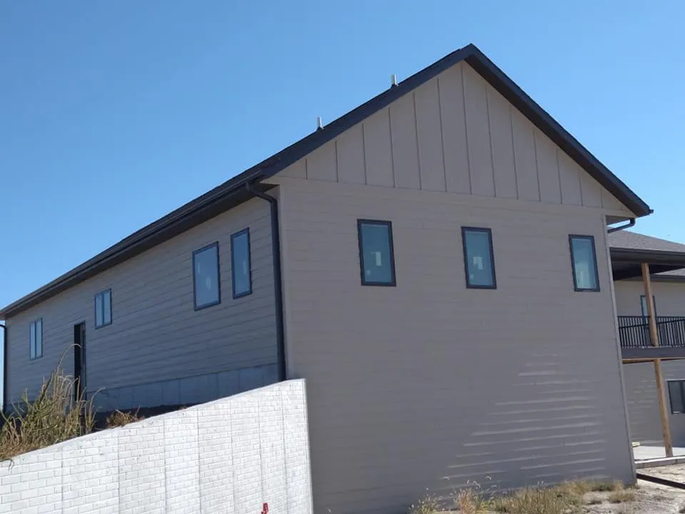 Slide of Rey Roofing & Seamless Gutters