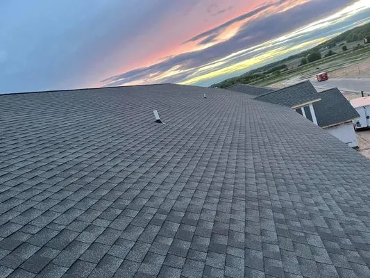 Reyes & Alvarado Roofing