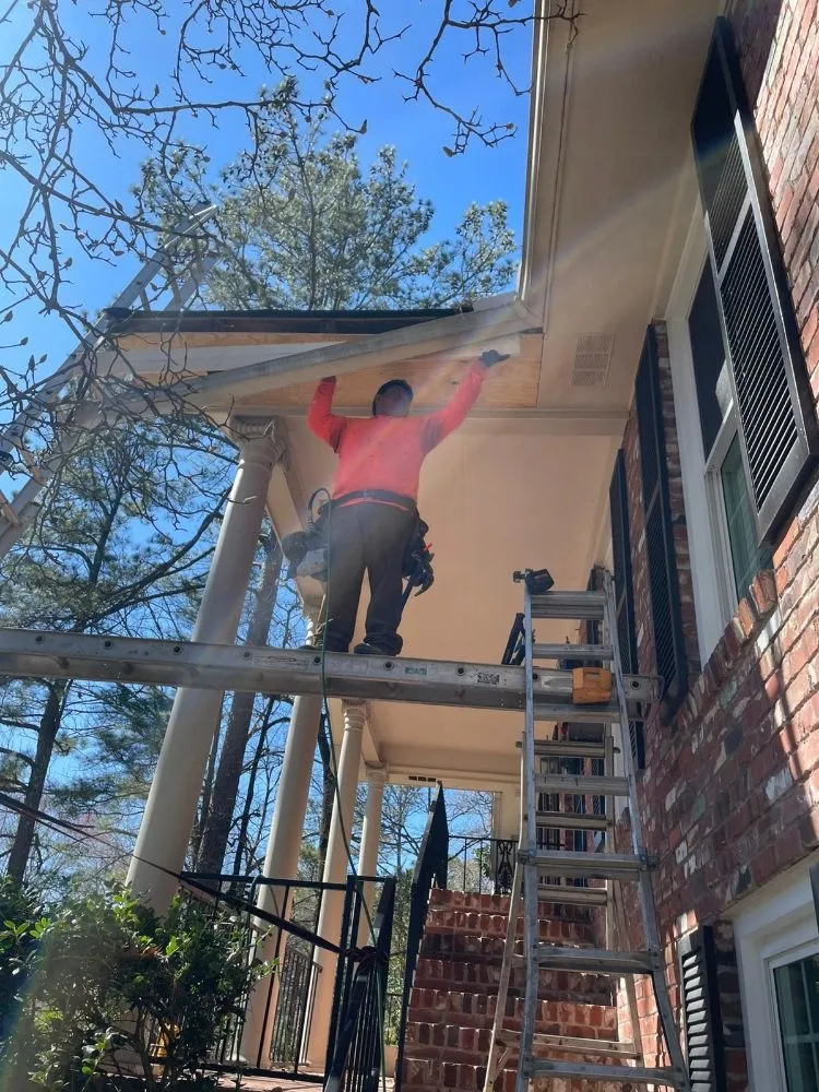 Slide of Reyes Construction