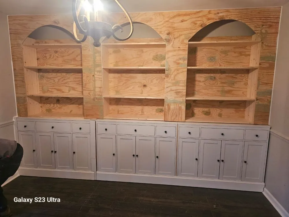 Slide of Reyes Construction