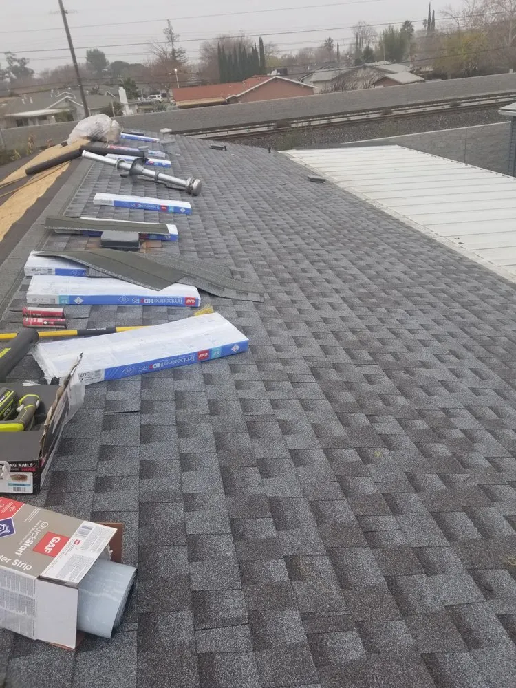 Slide of Reyes Handyman & General Construction