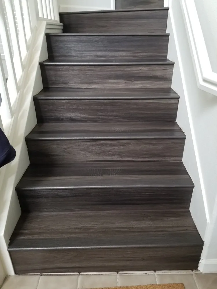 Slide of Reyes Handyman & General Construction