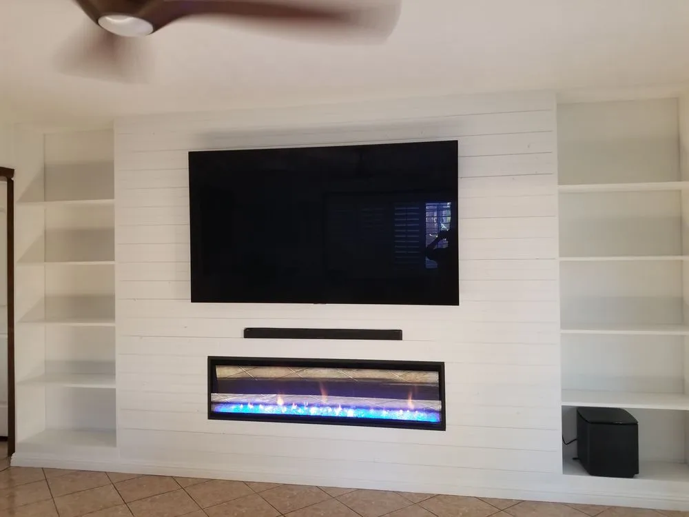 Slide of Reyes Handyman & General Construction