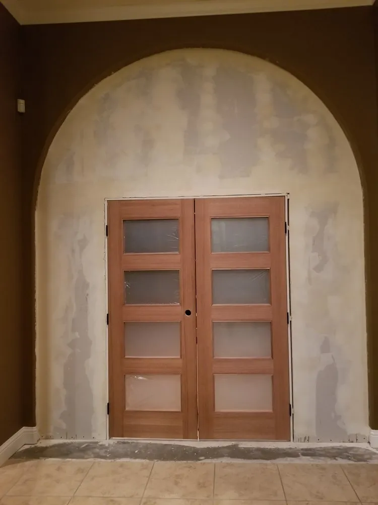 Slide of Reyes Handyman & General Construction