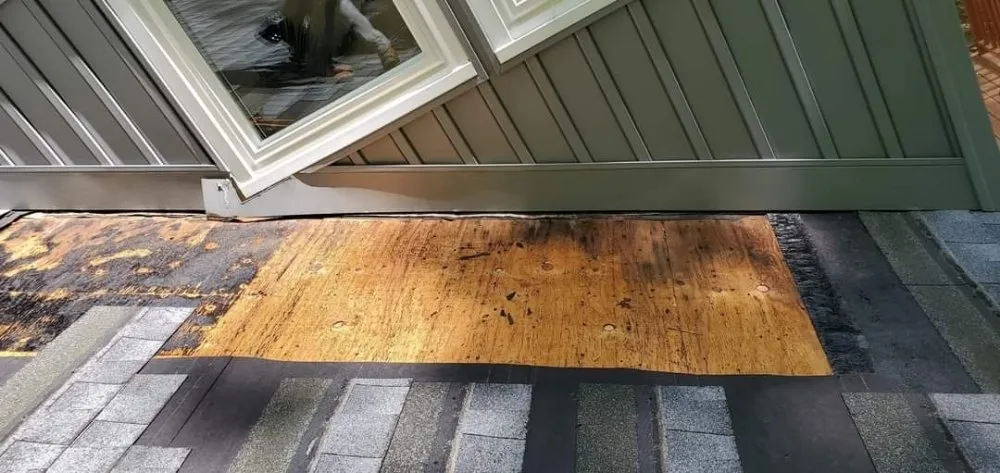 Slide of Reyes Master Roofing