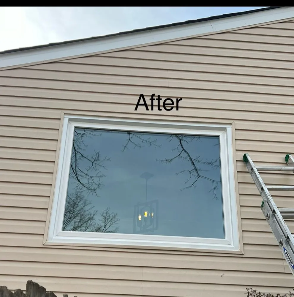 Slide of Reyes Multiservices