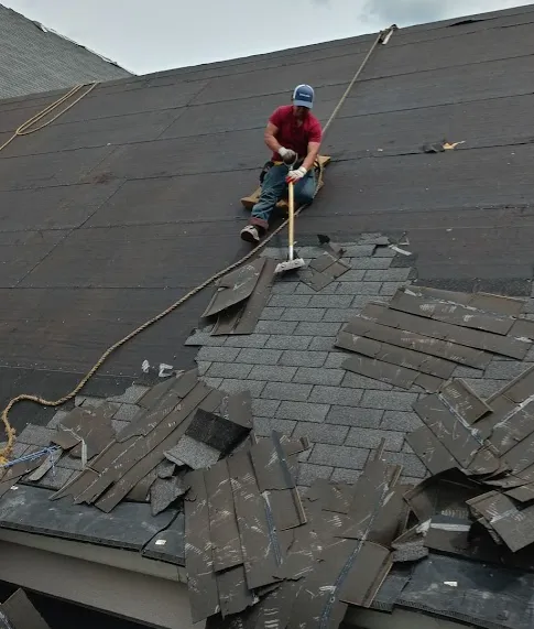 Slide of Reyes Roofing And More