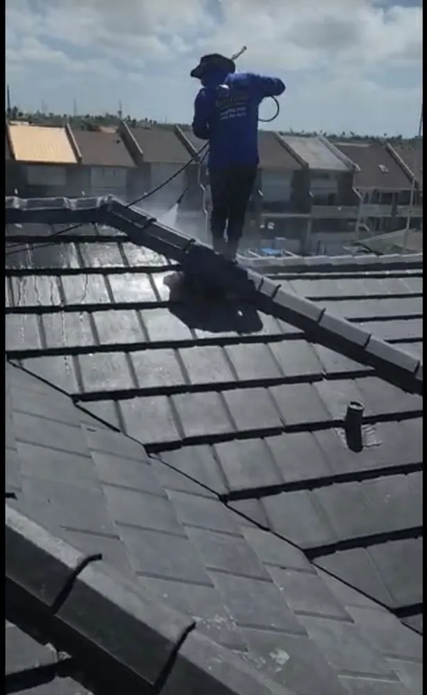 Slide of Reyes Roofing